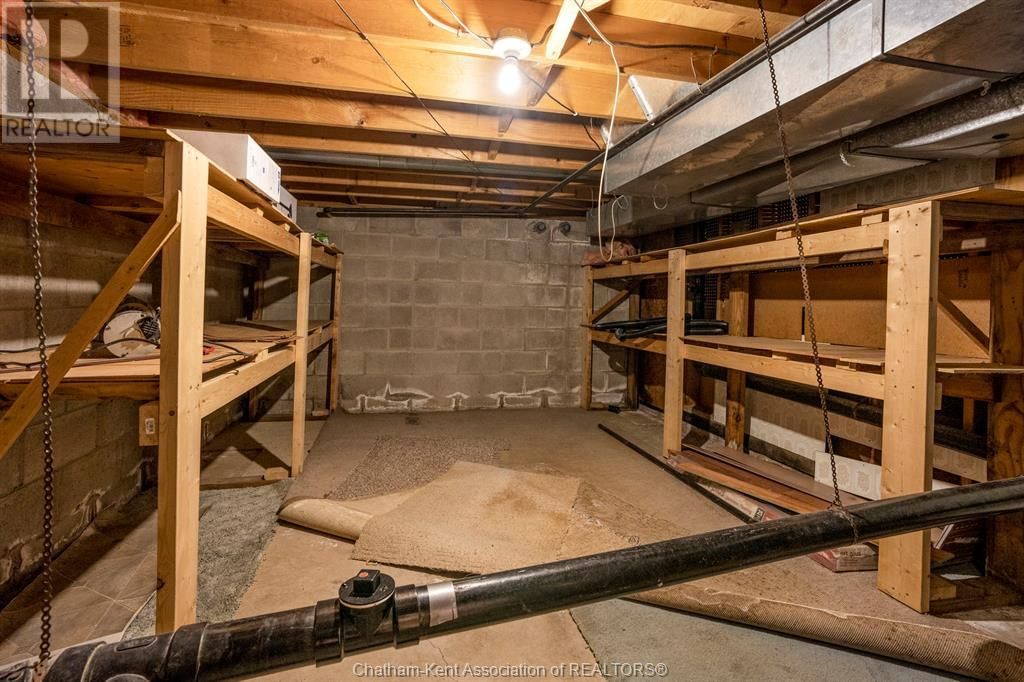 112 PARRY DRIVE Image 39