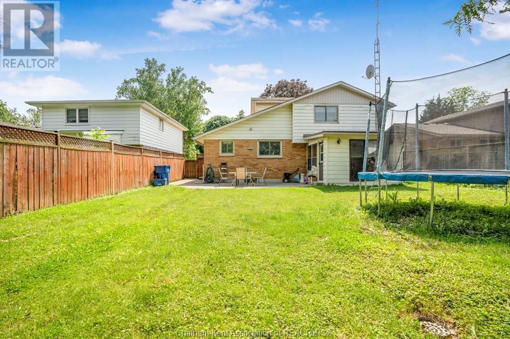 112 PARRY DRIVE Image 41
