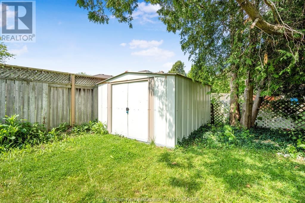 112 PARRY DRIVE Image 42