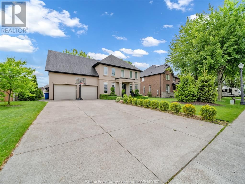 1083 REGENCY CRESCENT Image 2