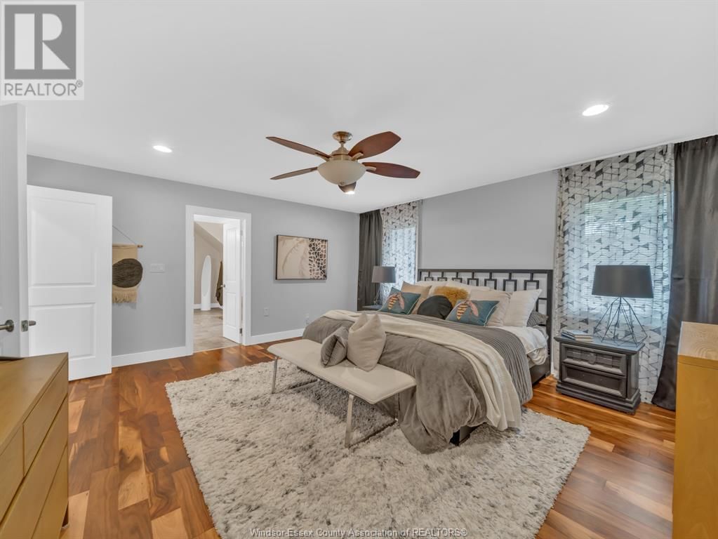 1083 REGENCY CRESCENT Image 25