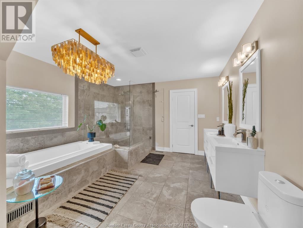 1083 REGENCY CRESCENT Image 28