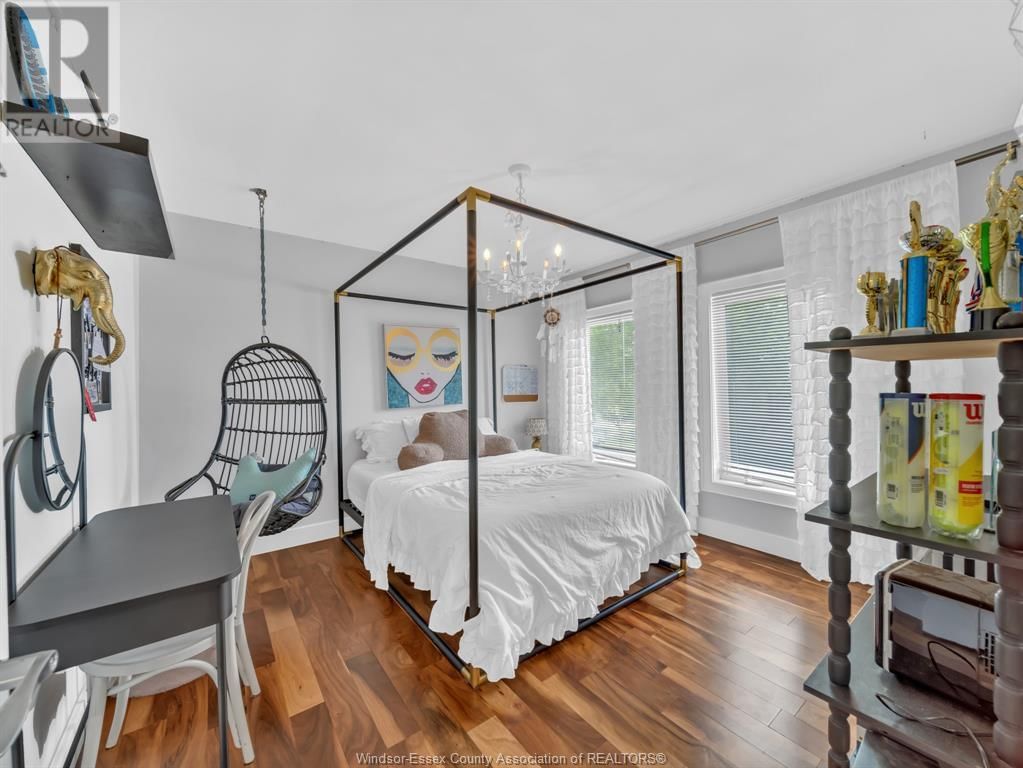 1083 REGENCY CRESCENT Image 30