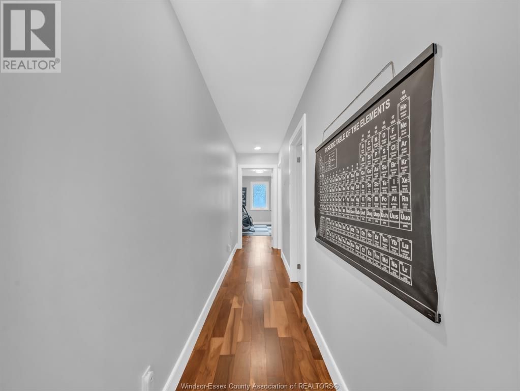 1083 REGENCY CRESCENT Image 33
