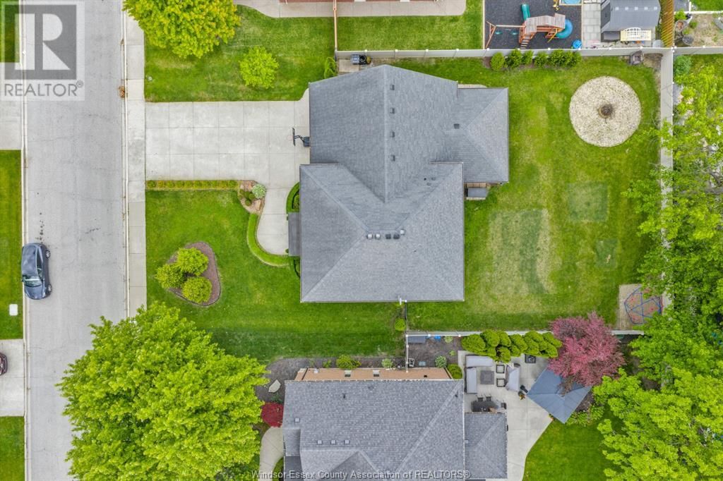 1083 REGENCY CRESCENT Image 49