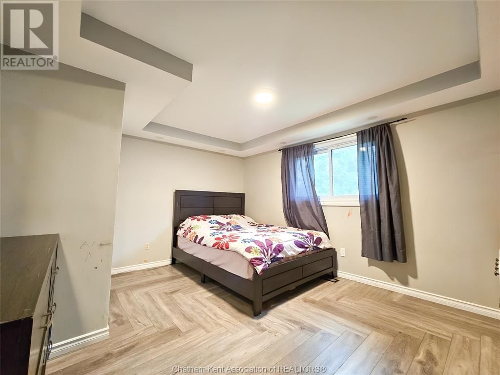 74 CHESTNUT DRIVE Image 26