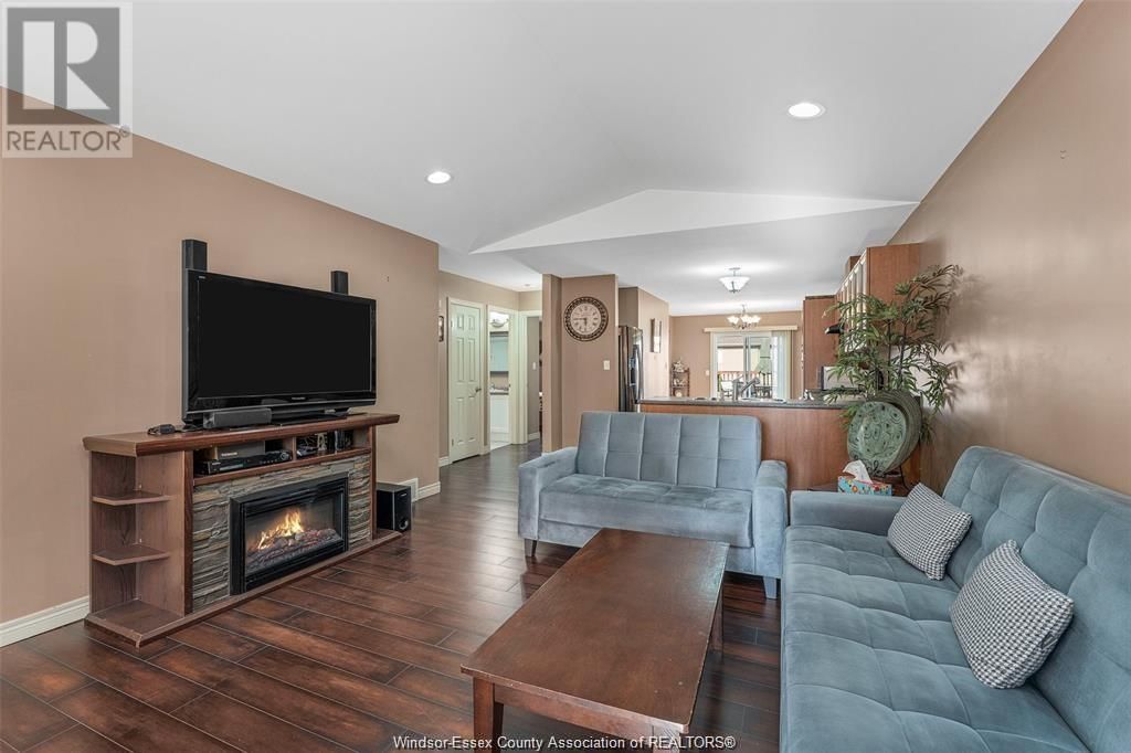 3142 SEVILLE Image 10