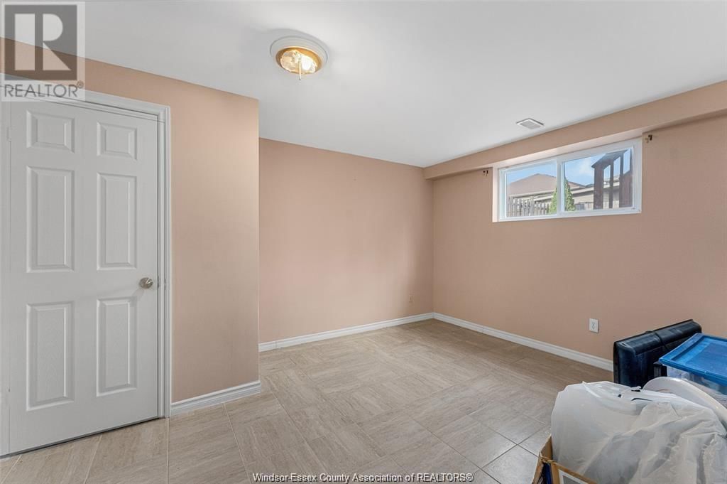 3142 SEVILLE Image 24