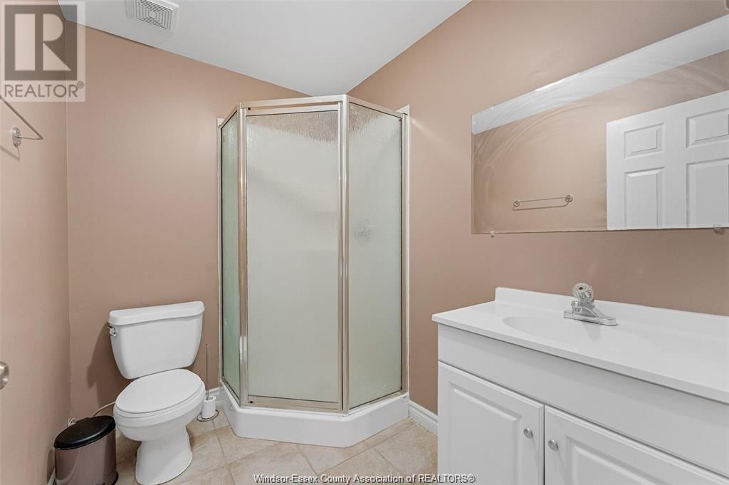 3142 SEVILLE Image 26