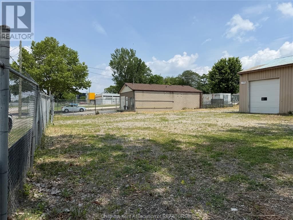3715 RUSSELL STREET Image 14