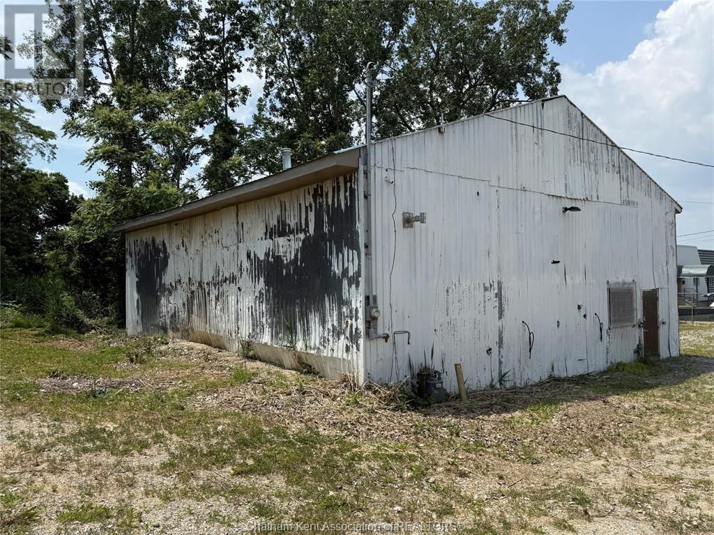 3715 RUSSELL STREET Image 18
