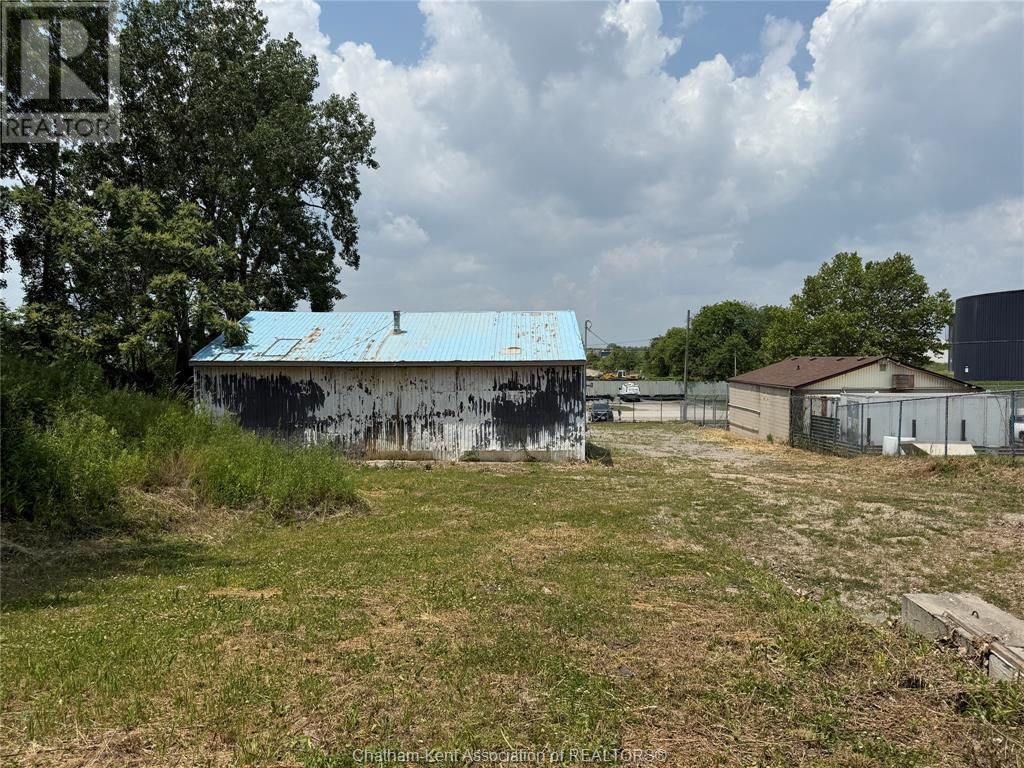 3715 RUSSELL STREET Image 21