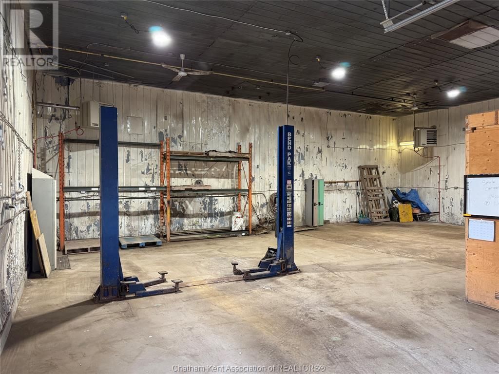 3715 RUSSELL STREET Image 23