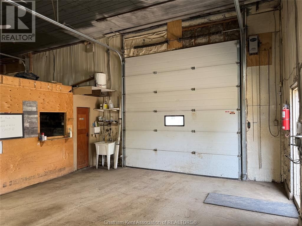 3715 RUSSELL STREET Image 24