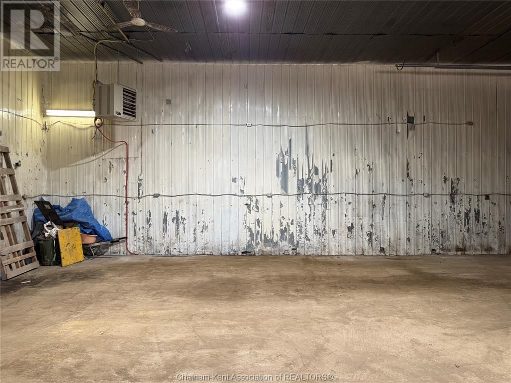 3715 RUSSELL STREET Image 28
