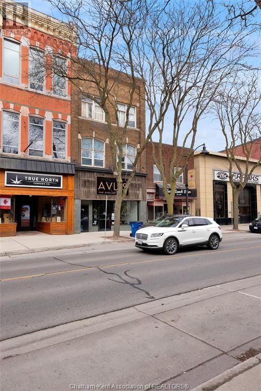 83 KING STREET WEST Image 11