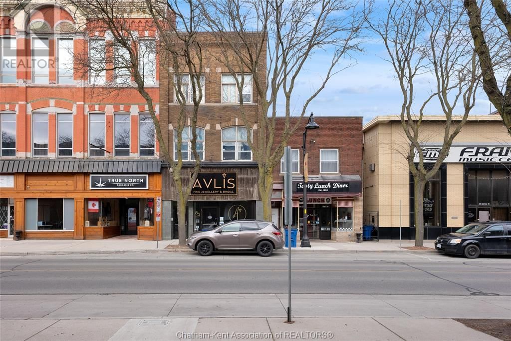 83 KING STREET WEST Image 9