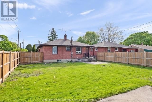 1105 HARRISON Image 16