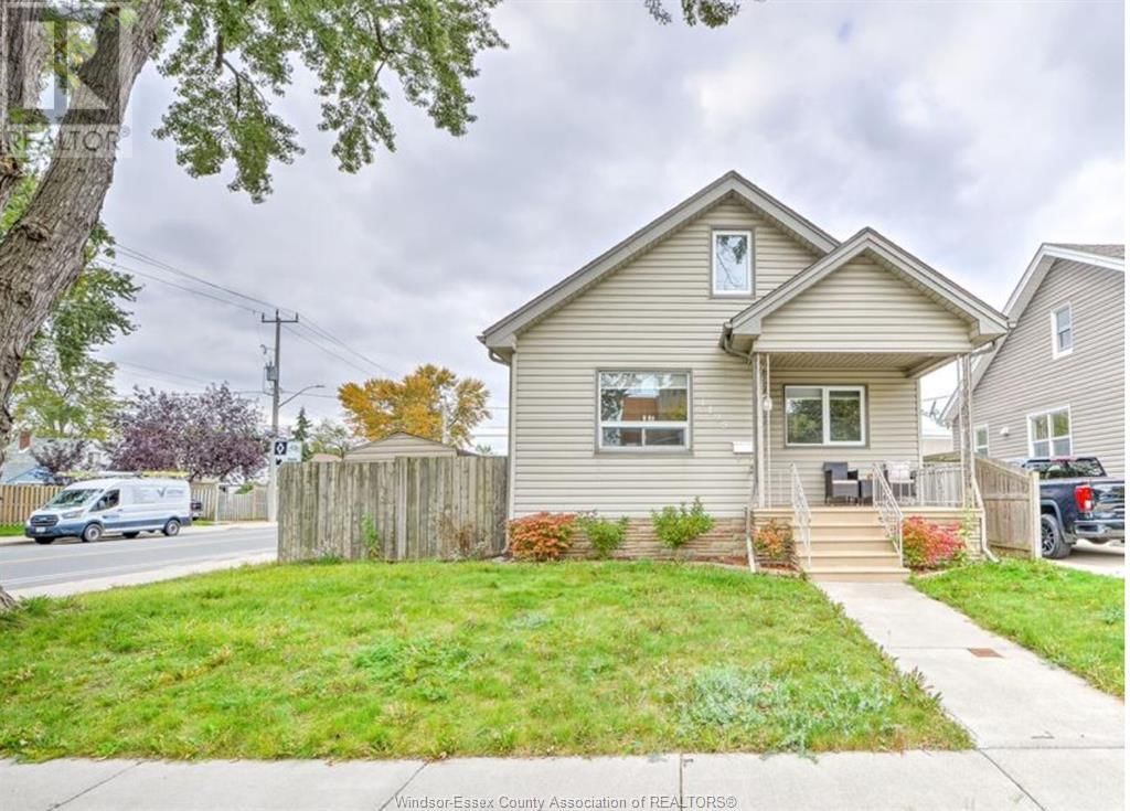 1495 ARTHUR ROAD Image 1