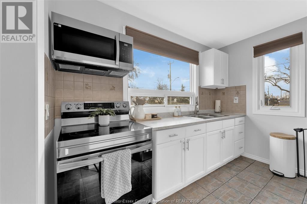 1495 ARTHUR ROAD Image 12