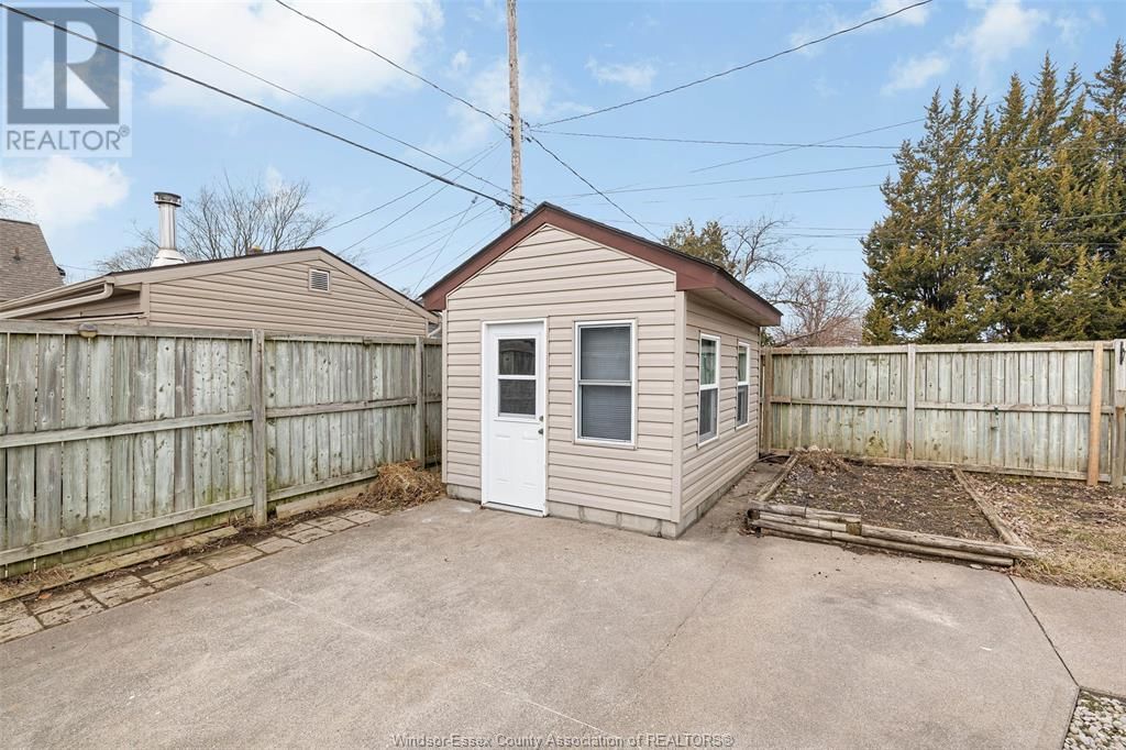 1495 ARTHUR ROAD Image 27