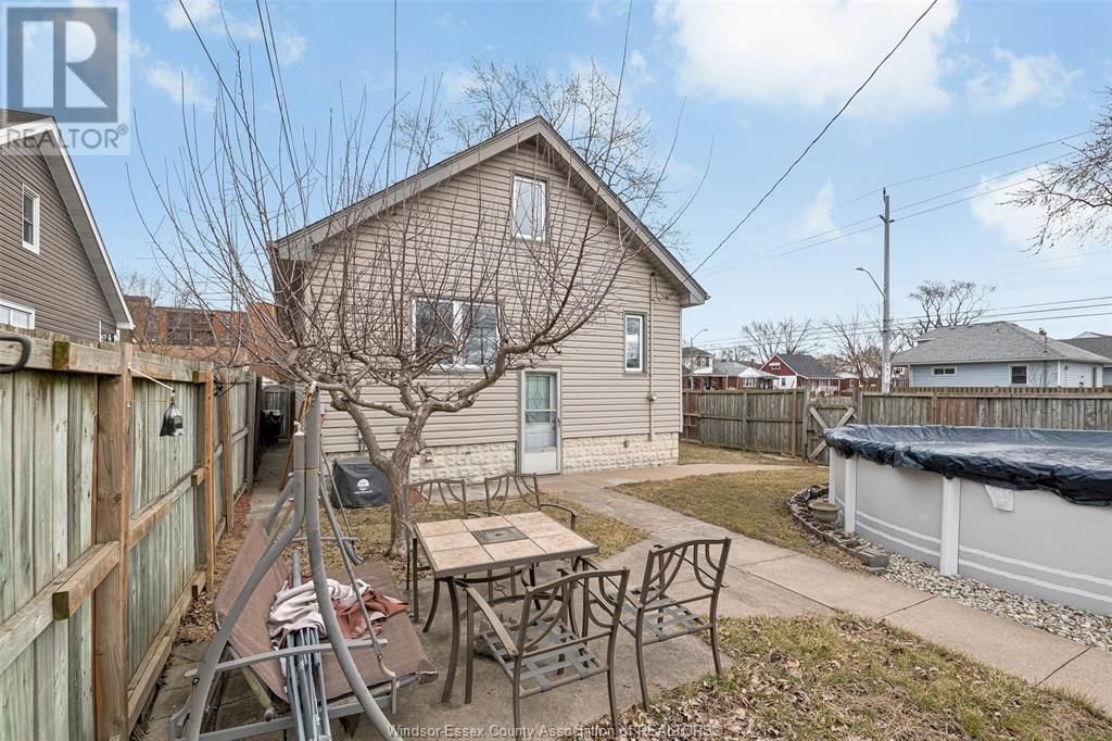 1495 ARTHUR ROAD Image 30