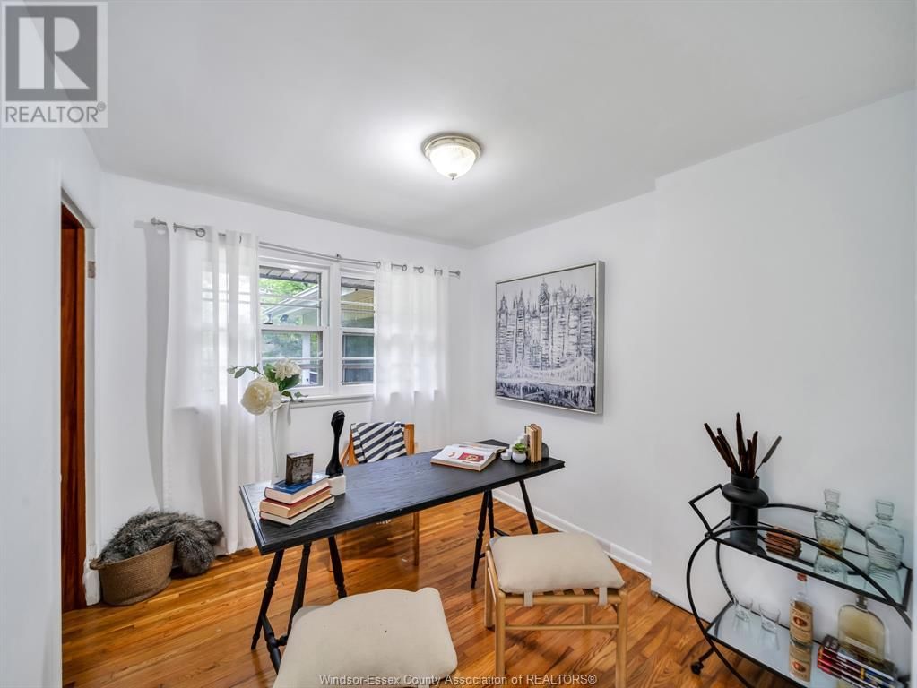 301 ARLINGTON BOULEVARD Image 11