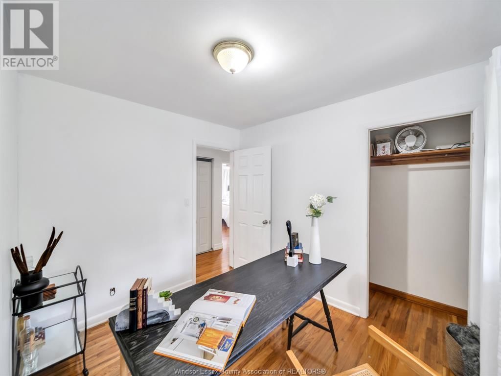 301 ARLINGTON BOULEVARD Image 12