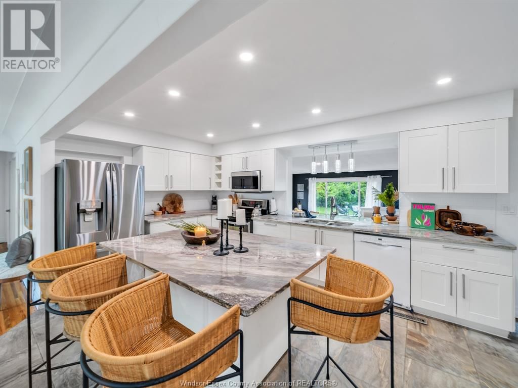 301 ARLINGTON BOULEVARD Image 20