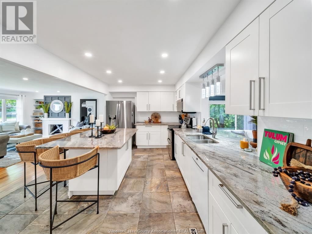 301 ARLINGTON BOULEVARD Image 21