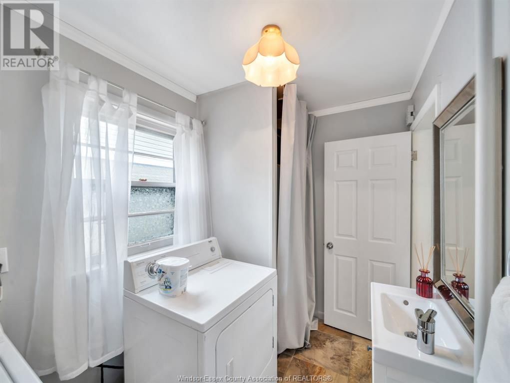 301 ARLINGTON BOULEVARD Image 26