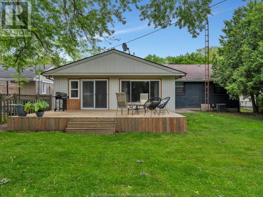 301 ARLINGTON BOULEVARD Image 33