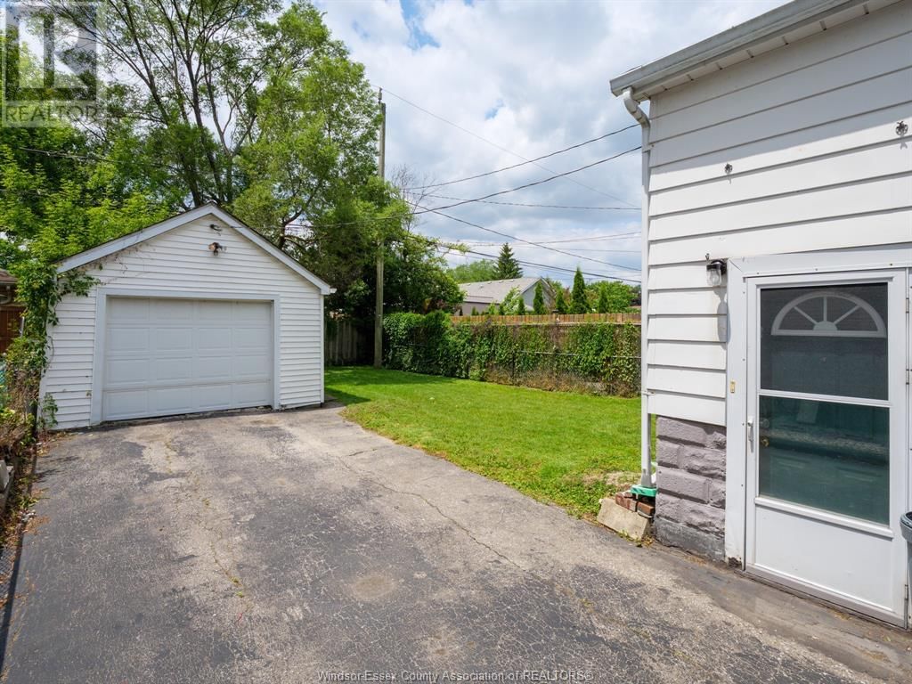 383 LAPORTE AVENUE Image 19