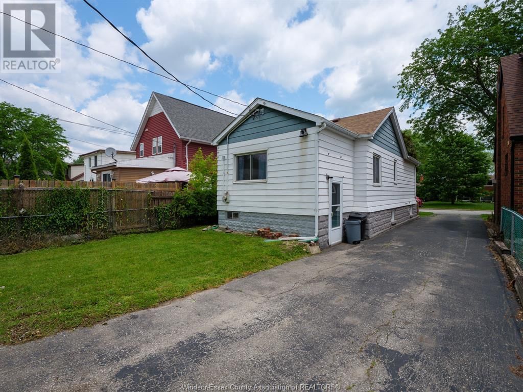 383 LAPORTE AVENUE Image 22