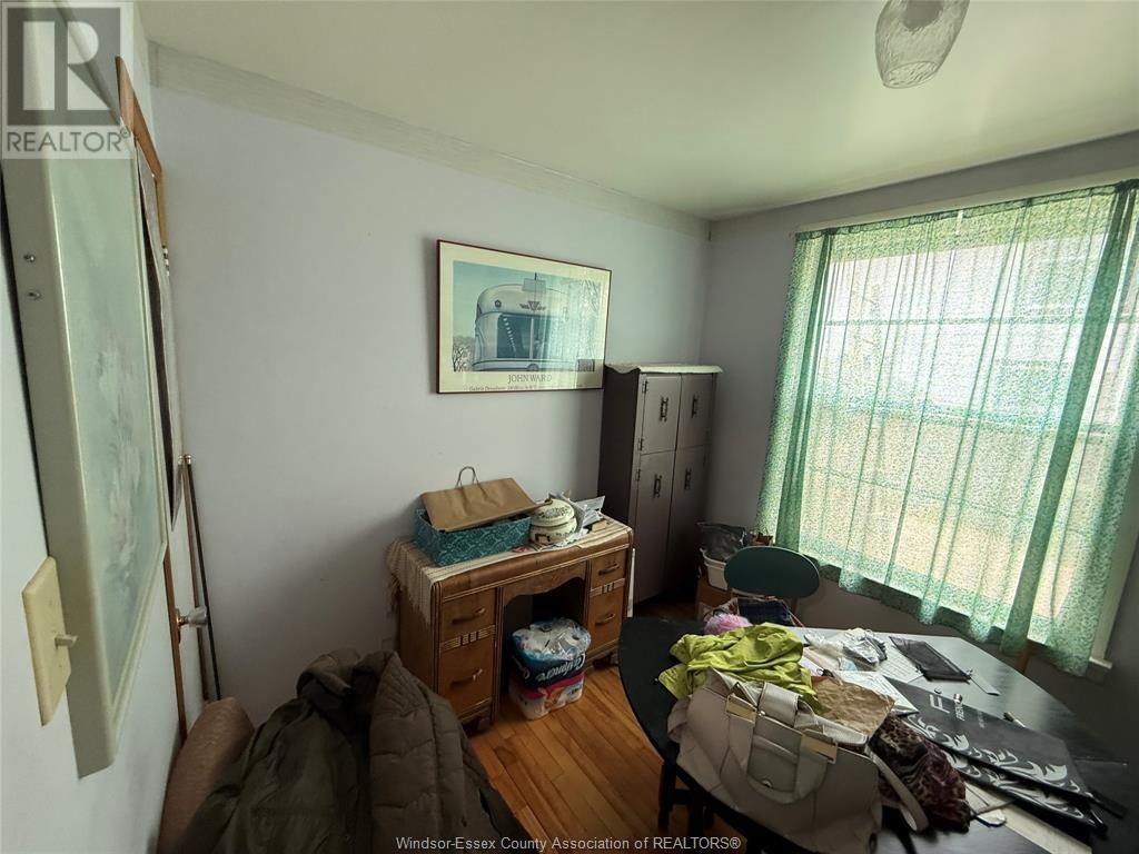 2 TORONTO BOULEVARD Image 35