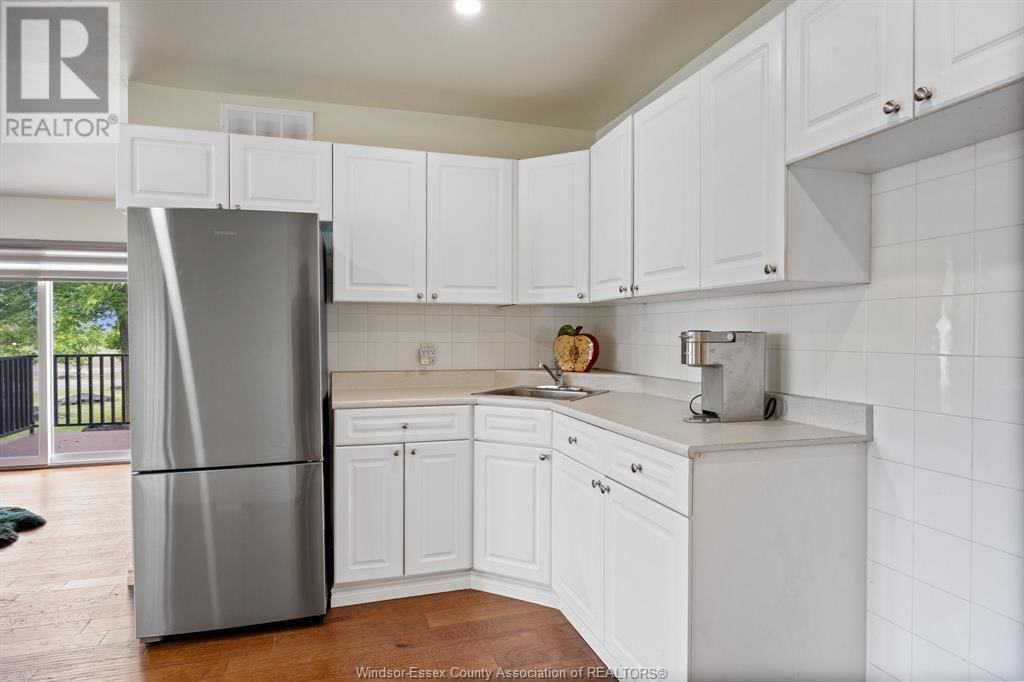 7030 HOWARD Image 25