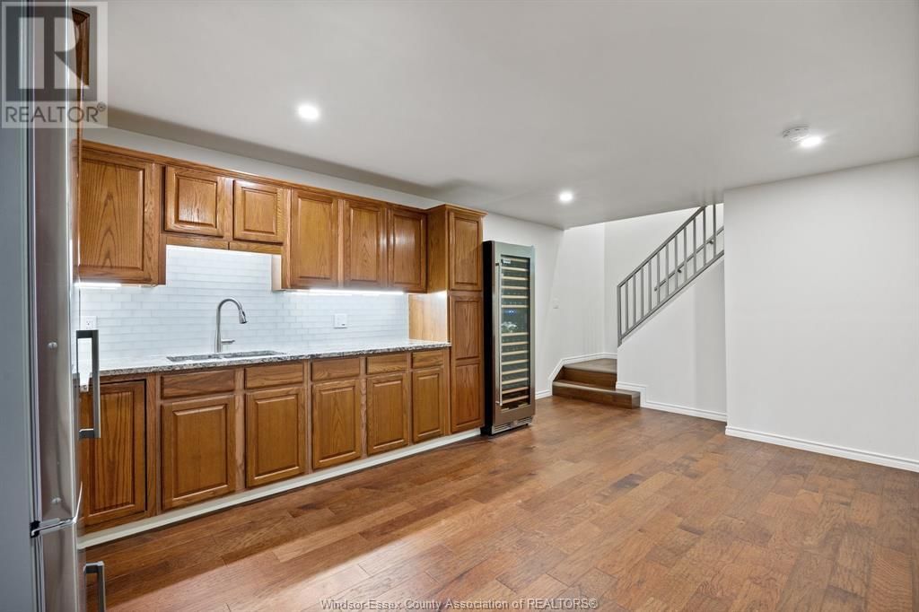 7030 HOWARD Image 31