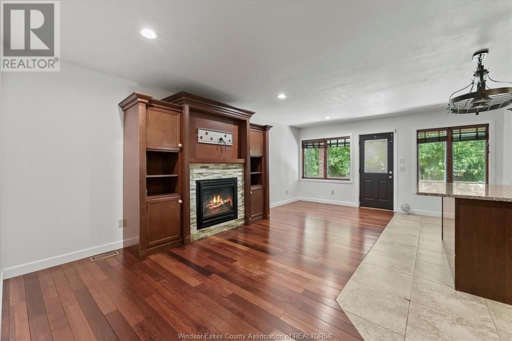 1387 CROSSWINDS DRIVE Image 17