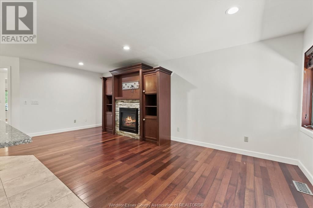 1387 CROSSWINDS DRIVE Image 18