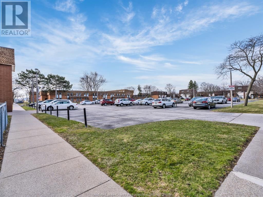 367 - 6595 THORNBERRY Image 25