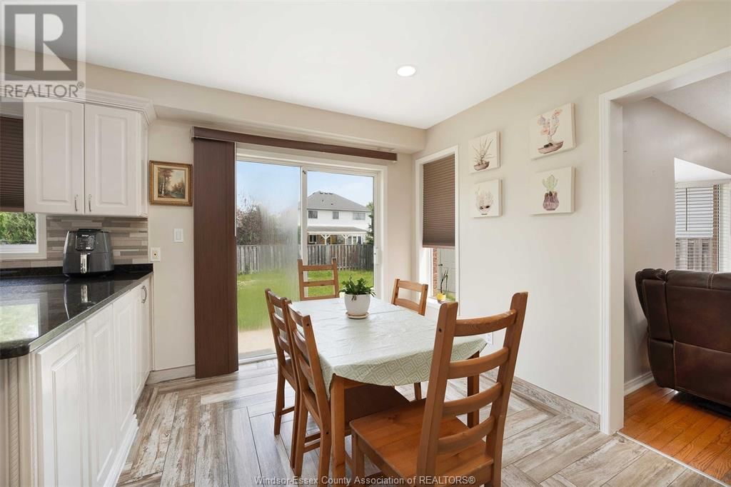 936 NORTH TALBOT Image 17