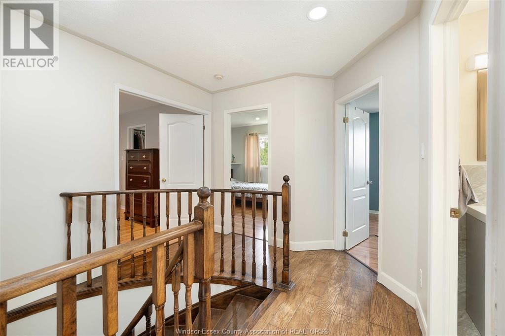936 NORTH TALBOT Image 23