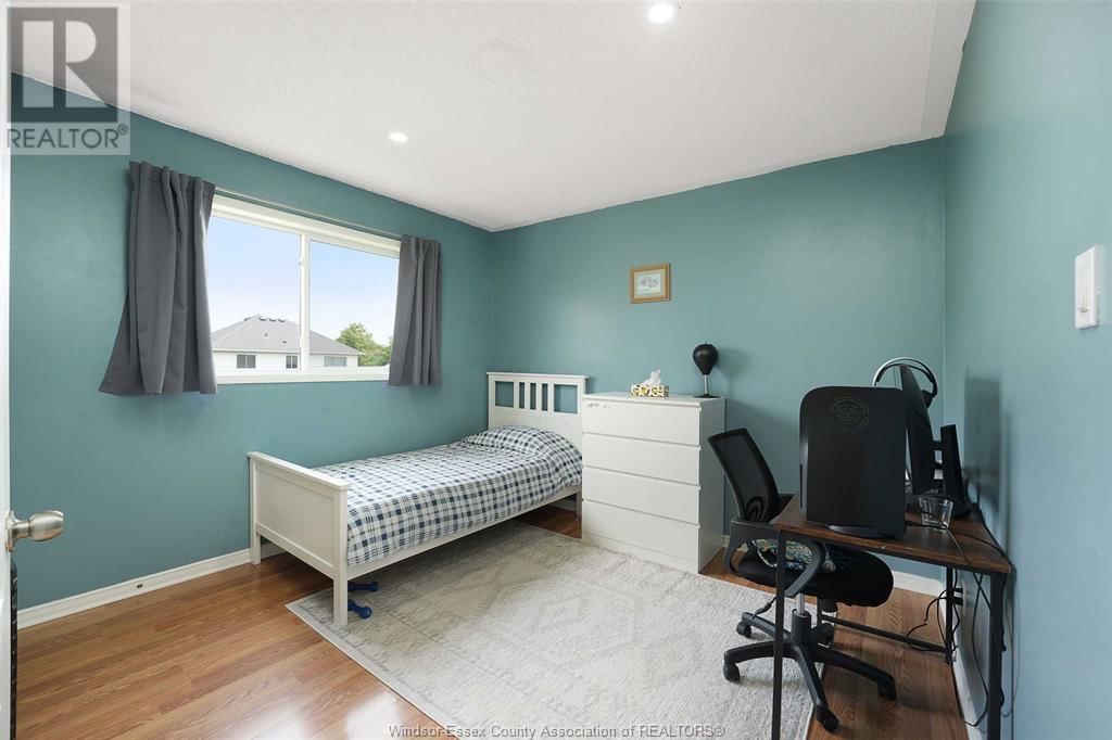 936 NORTH TALBOT Image 29