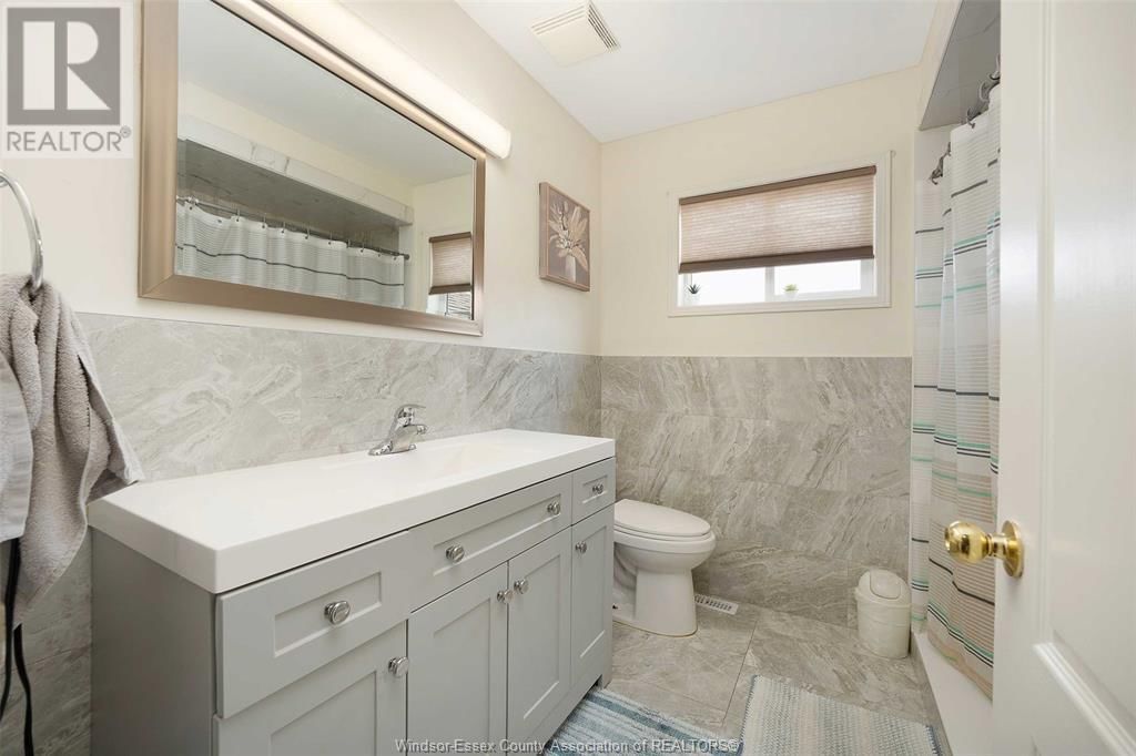 936 NORTH TALBOT Image 30