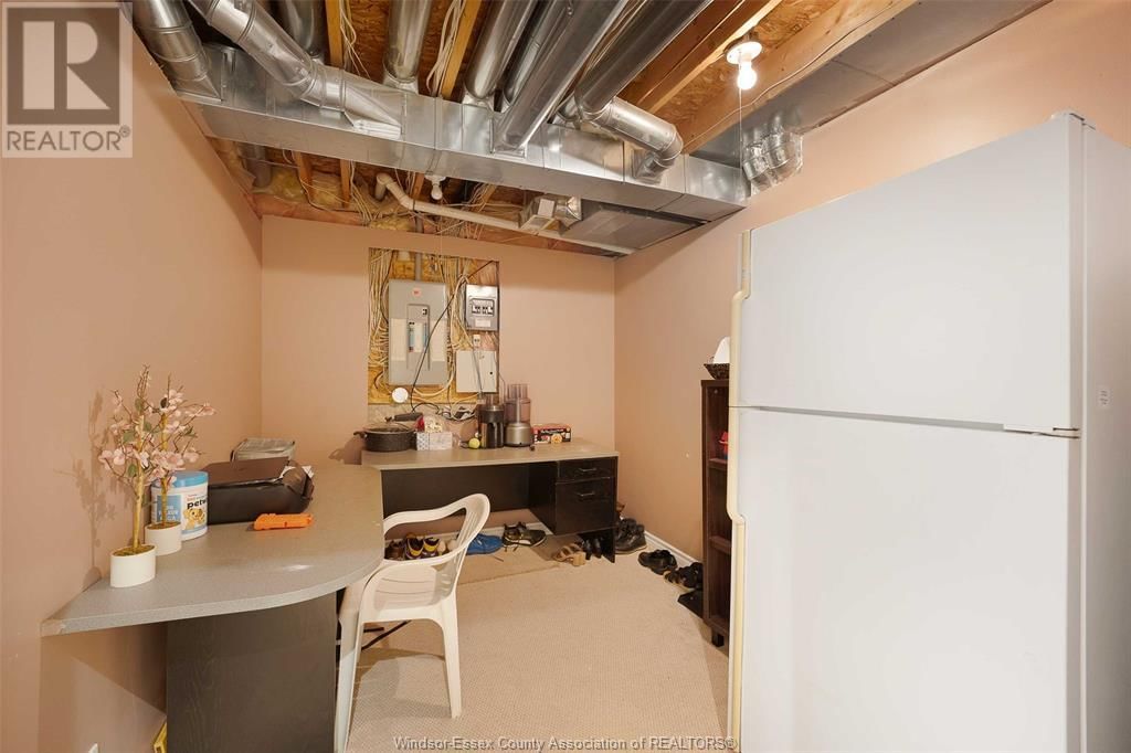 936 NORTH TALBOT Image 41