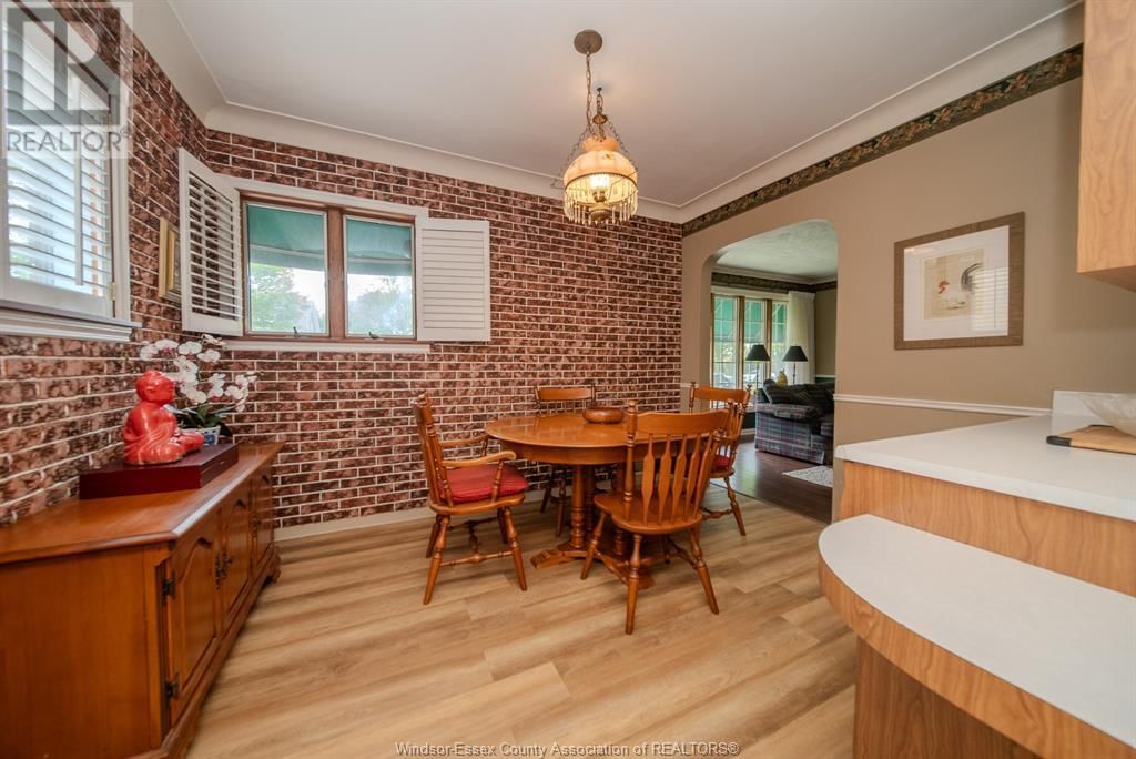 2332 HALL AVENUE Image 15