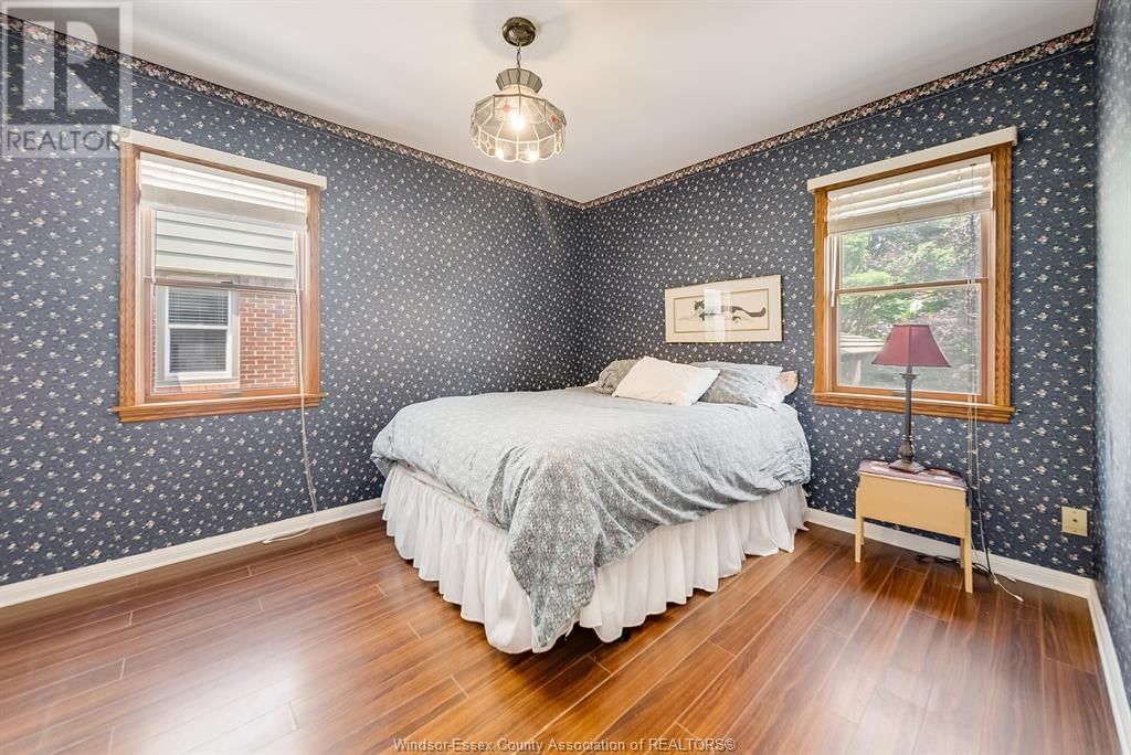2332 HALL AVENUE Image 17