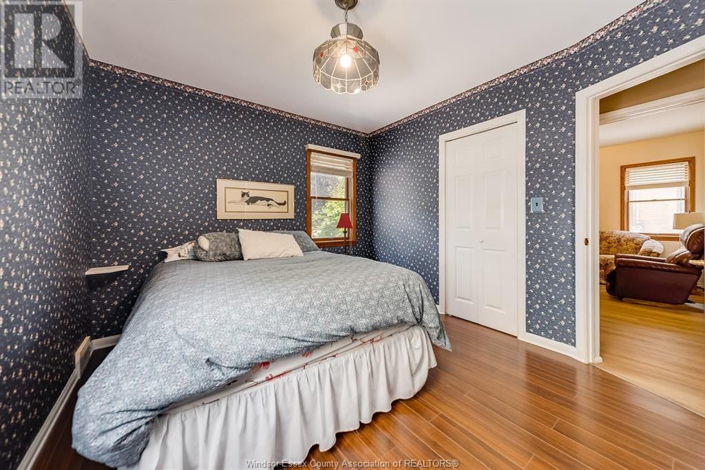 2332 HALL AVENUE Image 18
