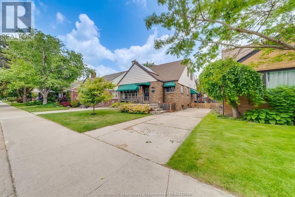 2332 HALL AVENUE Image 4
