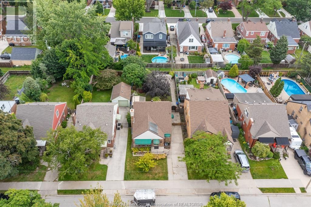 2332 HALL AVENUE Image 48